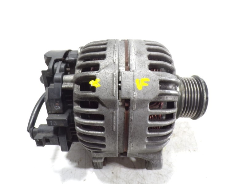 Recambio de alternador para audi a1 (8x) 1.6 tdi referencia OEM IAM 03L903023 03L903023 0124525187