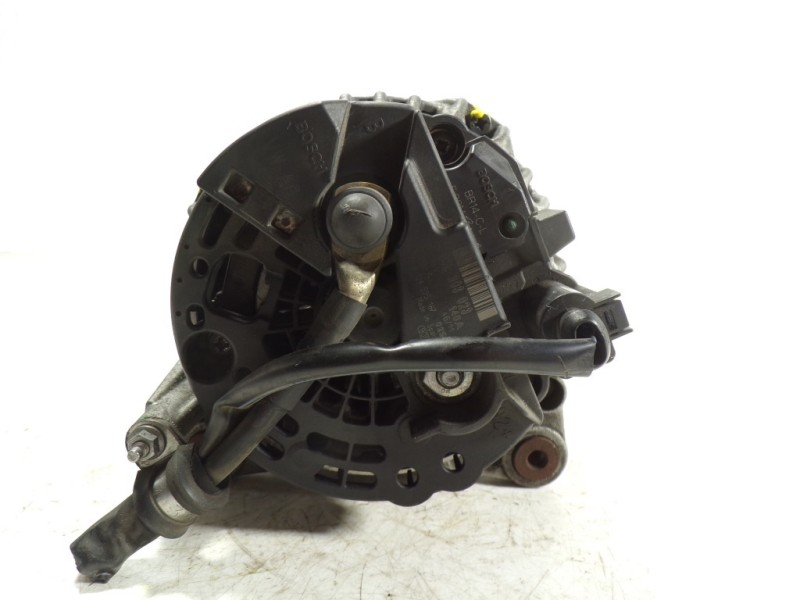 Recambio de alternador para audi a1 (8x) 1.6 tdi referencia OEM IAM 03L903023 03L903023 0124525187