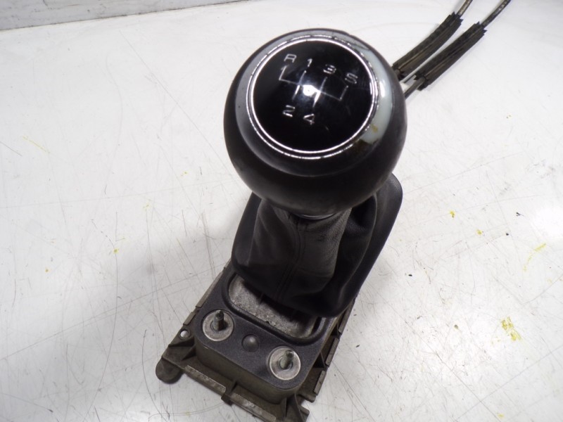 Recambio de palanca cambio para audi a1 (8x) 1.6 tdi referencia OEM IAM 6Q0711050B 6Q0711049CJ 