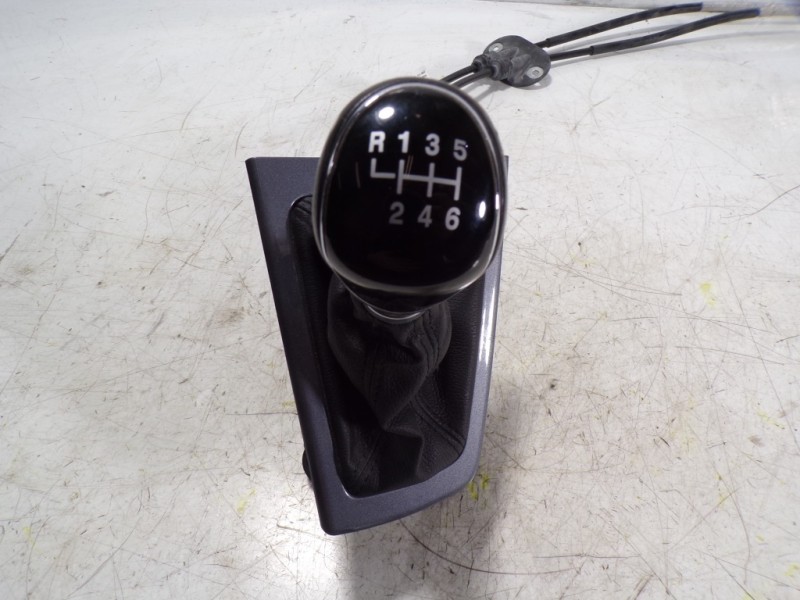 Recambio de palanca cambio para ford focus lim. (cb8) 1.0 ecoboost cat referencia OEM IAM 1859048  