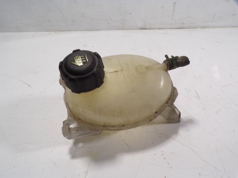Recambio de deposito expansion para renault clio iv 1.5 dci diesel fap referencia OEM IAM 217104354R  