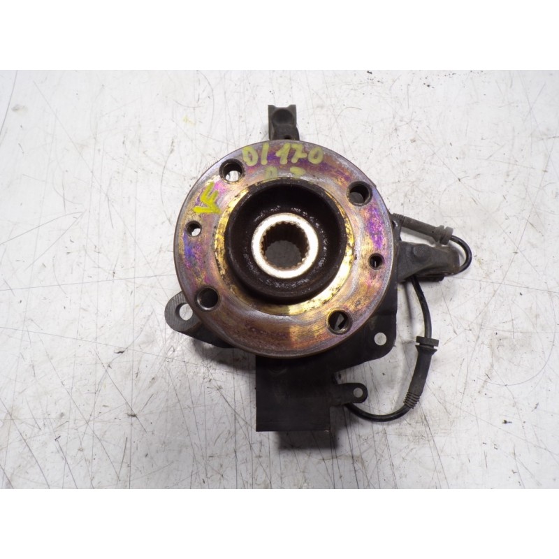 Recambio de mangueta delantera izquierda para renault clio iv 1.5 dci diesel fap referencia OEM IAM 400158668R  