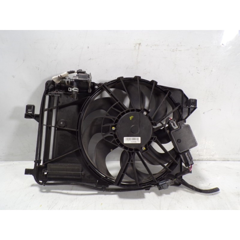 Recambio de electroventilador para ford focus lim. (cb8) 1.0 ecoboost cat referencia OEM IAM 2269500 CV618C607VB 