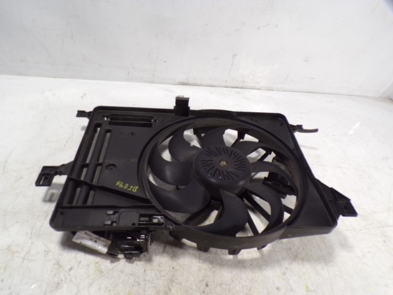 Recambio de electroventilador para ford focus lim. (cb8) 1.0 ecoboost cat referencia OEM IAM 2269500 CV618C607VB 