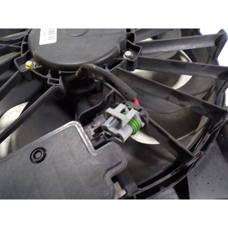 Recambio de electroventilador para ford focus lim. (cb8) 1.0 ecoboost cat referencia OEM IAM 2269500 CV618C607VB 