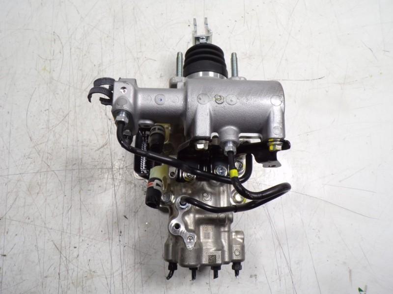 Recambio de bomba freno para toyota rav4 hybrid 4x2 advance referencia OEM IAM 4705042202 4727047030 1103204045