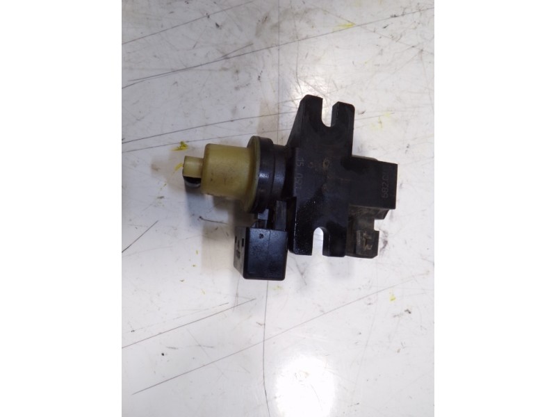 Recambio de valvula aire adicional para opel insignia berlina 2.0 16v cdti referencia OEM IAM 55575611 55573362 