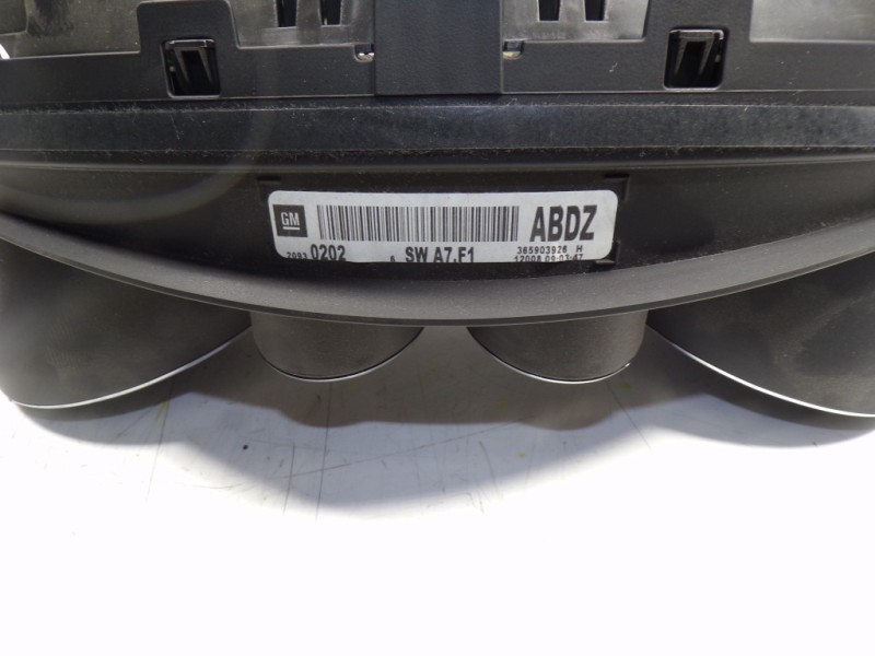 Recambio de cuadro instrumentos para opel insignia berlina 2.0 16v cdti referencia OEM IAM 20930202 20930202 