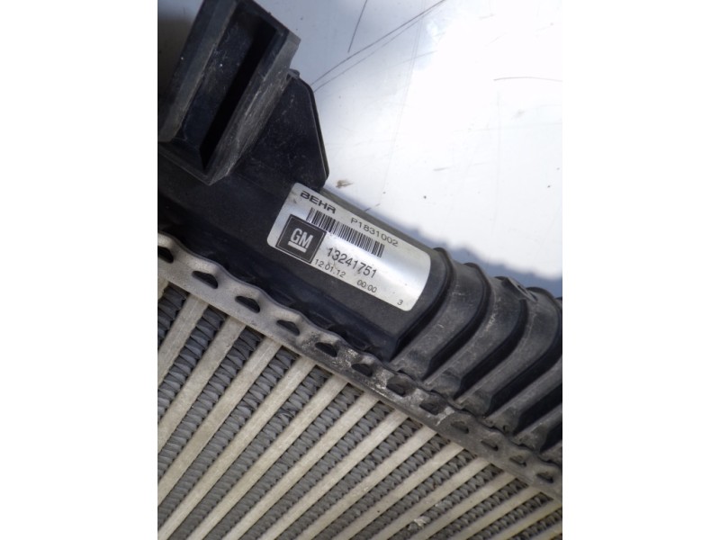 Recambio de intercooler para opel insignia berlina 2.0 16v cdti referencia OEM IAM 13241751 13241751 