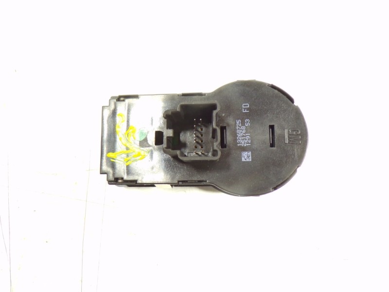 Recambio de mando luces para opel insignia berlina 2.0 16v cdti referencia OEM IAM 13268725 13268725 