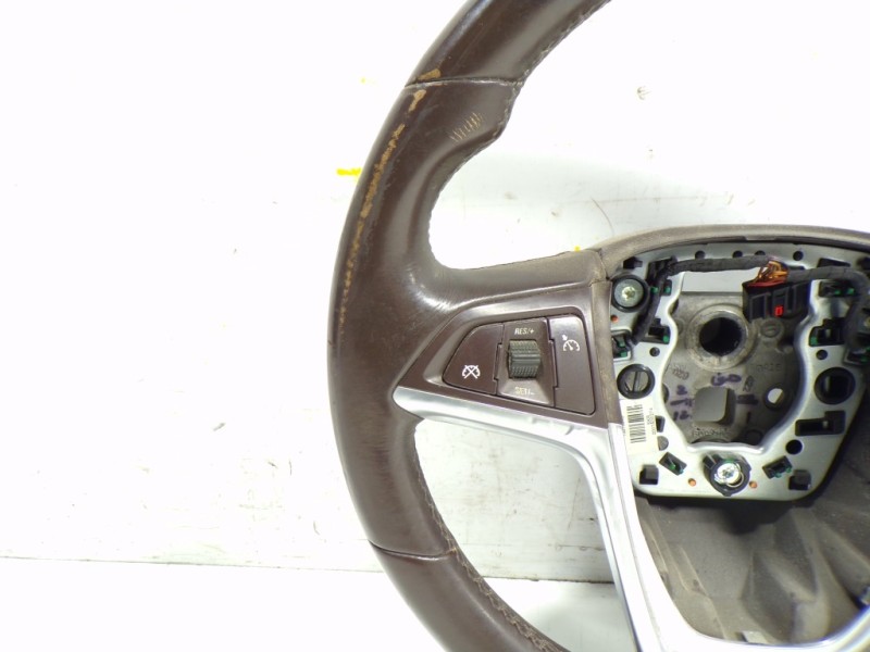 Recambio de volante para opel insignia berlina 2.0 16v cdti referencia OEM IAM 13316548  