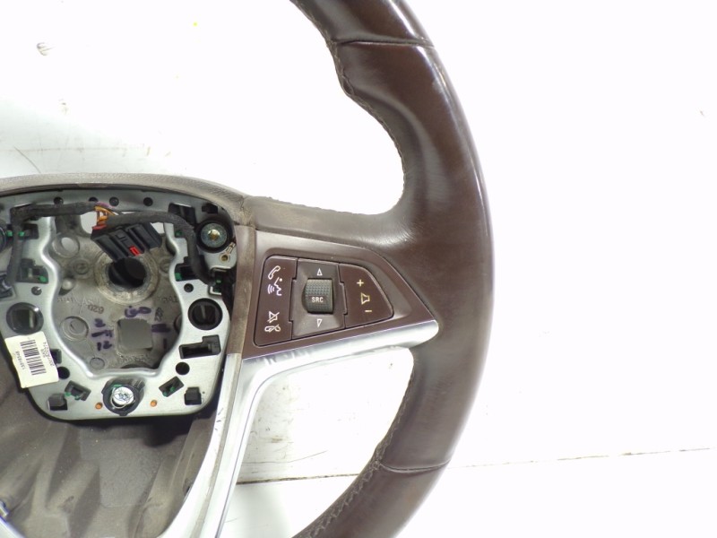 Recambio de volante para opel insignia berlina 2.0 16v cdti referencia OEM IAM 13316548  