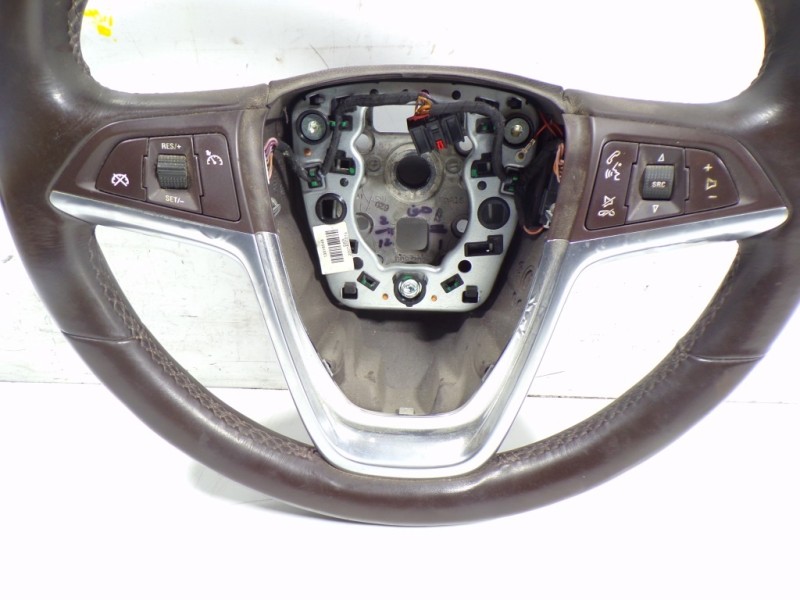 Recambio de volante para opel insignia berlina 2.0 16v cdti referencia OEM IAM 13316548  