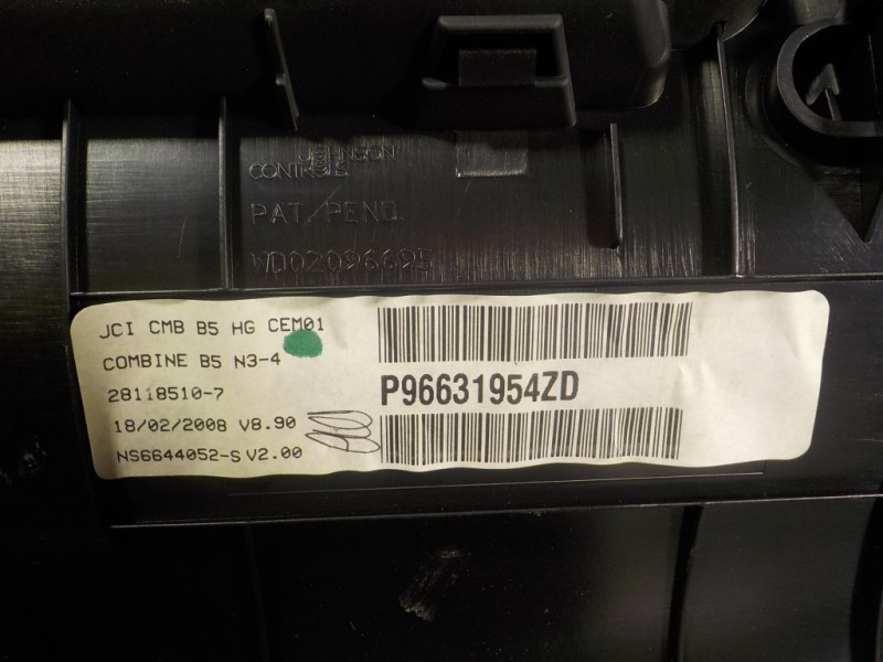 Recambio de cuadro instrumentos para citroën c4 berlina 1.4 16v referencia OEM IAM  P96631954ZD 