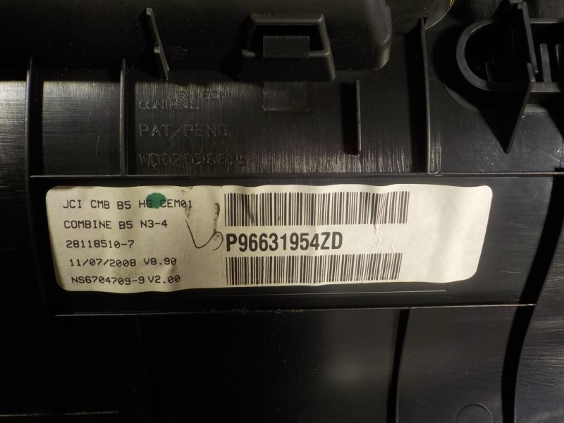 Recambio de cuadro instrumentos para citroën c4 berlina 1.4 16v referencia OEM IAM  P96631954ZD 