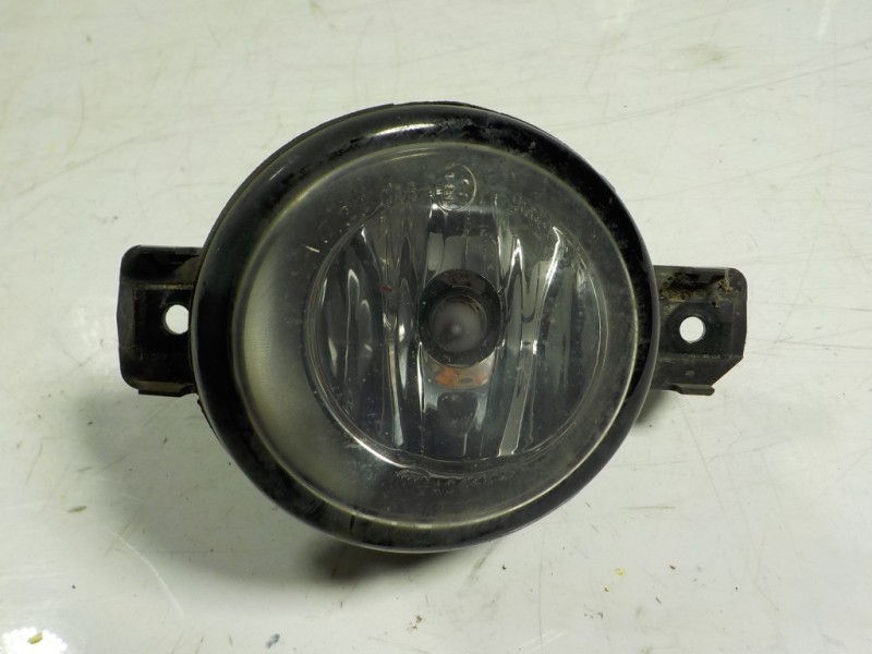Recambio de faro antiniebla izquierdo para nissan qashqai (j10) visia referencia OEM IAM 261558992A  