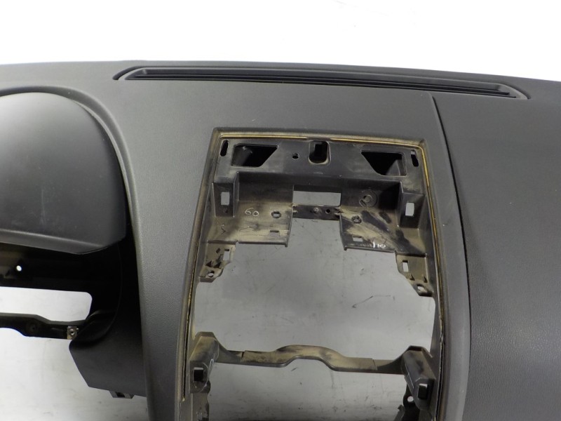 Recambio de salpicadero para nissan qashqai (j10) visia referencia OEM IAM 68030JD90A 98515JD05A 606565100ED