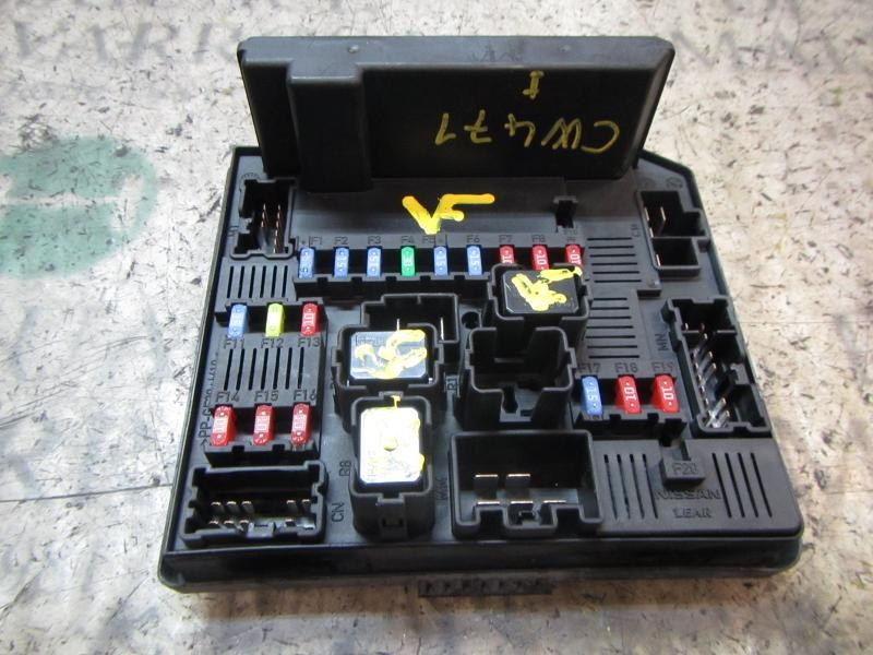 Recambio de caja reles / fusibles para nissan qashqai (j10) 1.5 dci turbodiesel cat referencia OEM IAM 284B7JD00B 284B7JD00B 