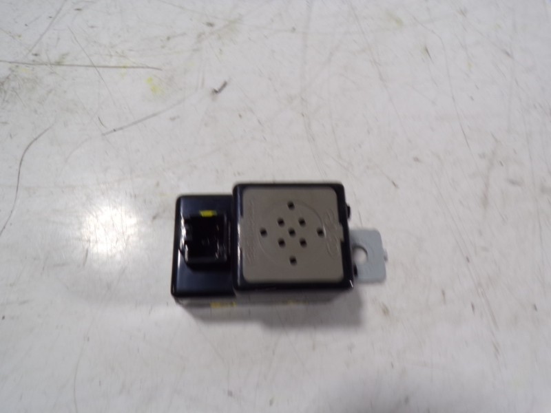 Recambio de modulo electronico para hyundai tucson essence bluedrive 2wd referencia OEM IAM 957102E000 957102E000 