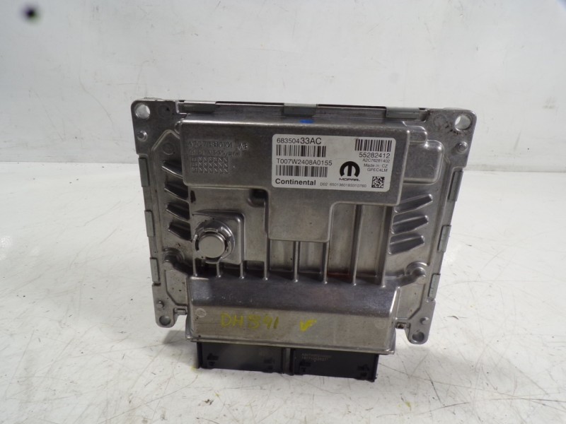 Recambio de centralita motor uce para jeep renegade limited 4x2 referencia OEM IAM 55282412 55282412 68350433AC