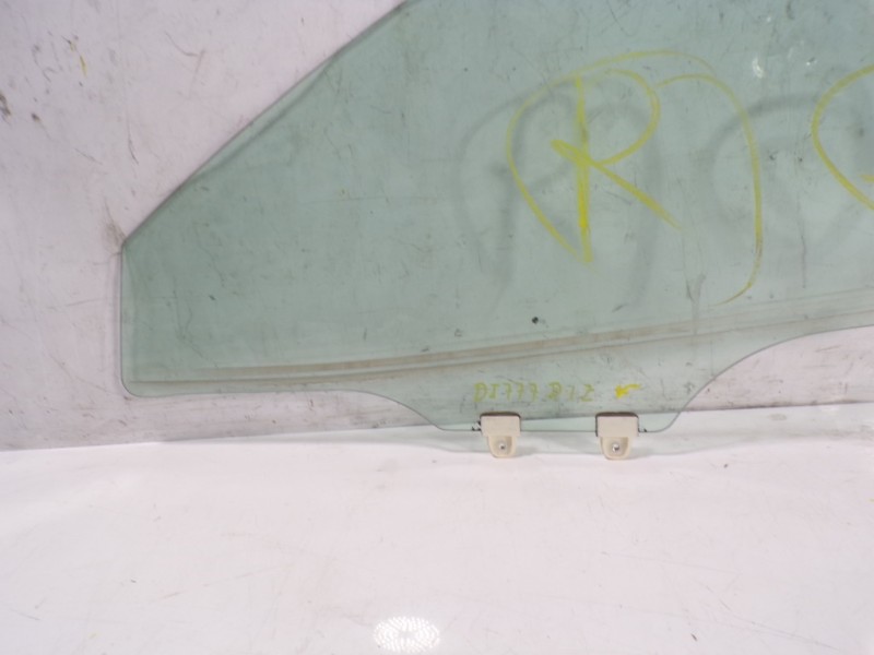 Recambio de cristal puerta delantero izquierdo para mazda 3 lim. () 2.2 turbodiesel cat referencia OEM IAM   