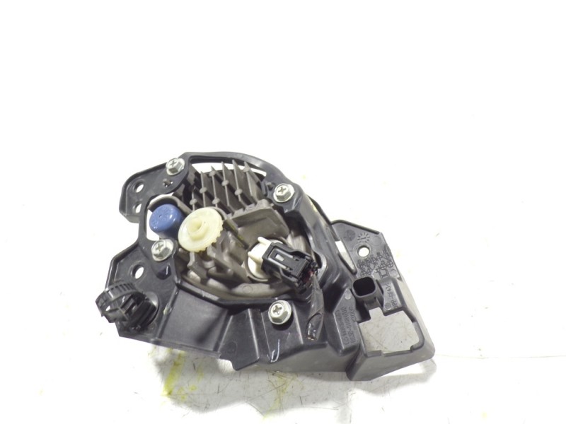 Recambio de faro antiniebla izquierdo para mazda 3 lim. () 2.2 turbodiesel cat referencia OEM IAM B63B51690  