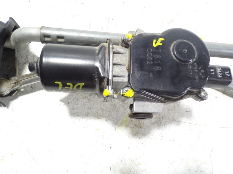Recambio de motor limpia delantero para mazda 3 lim. () 2.2 turbodiesel cat referencia OEM IAM BHS267360A 7616C052 