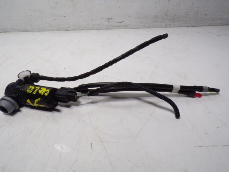 Recambio de bomba limpia para volvo v40 cross country 2.0 diesel cat referencia OEM IAM 31378956  