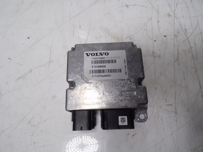 Recambio de centralita airbag para volvo v40 cross country 2.0 diesel cat referencia OEM IAM 31406938 VT137QSA0031 