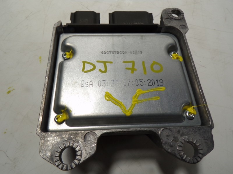 Recambio de centralita airbag para volvo v40 cross country 2.0 diesel cat referencia OEM IAM 31406938 VT137QSA0031 