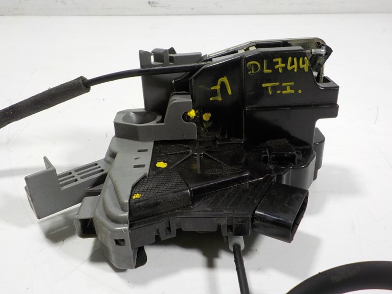 Recambio de cerradura puerta trasera izquierda para kia carens ( ) 1.7 crdi cat referencia OEM IAM 81410A4030 81410A4030 