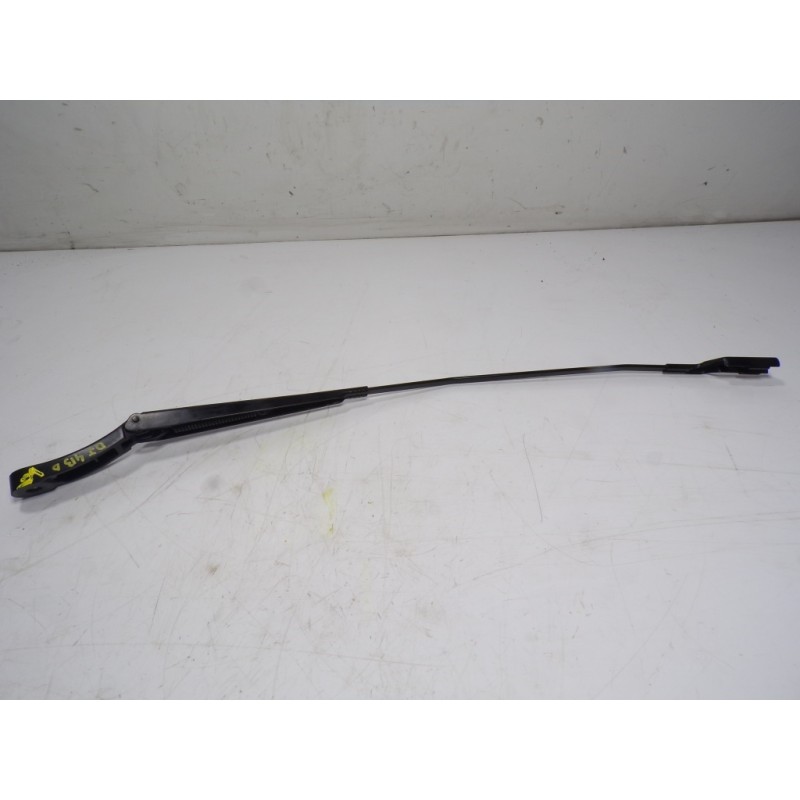 Recambio de brazo limpia delantero derecho para opel grandland x 1.5 cdti dpf referencia OEM IAM YP00151980  