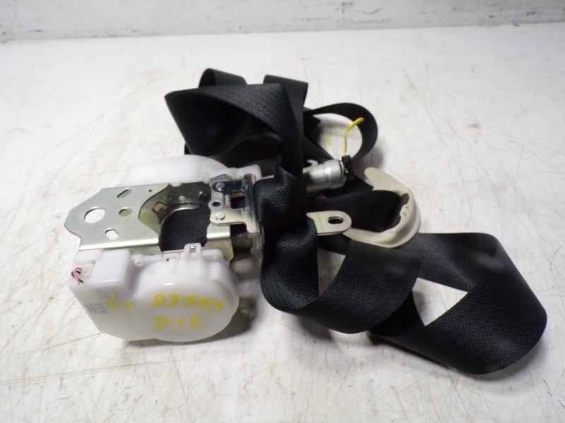 Recambio de cinturon seguridad delantero izquierdo para lexus nx 300h 2wd referencia OEM IAM 7322078040C2  