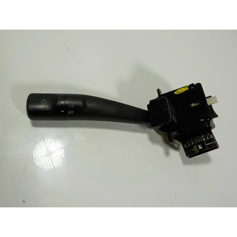 Recambio de mando luces para ssangyong rodius 2.7 turbodiesel cat referencia OEM IAM 8592208040 4813AA 