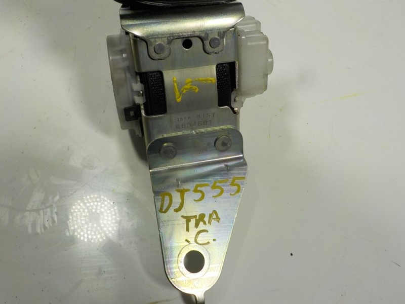 Recambio de cinturon seguridad trasero central para lexus nx 300h 2wd referencia OEM IAM  Q084601 