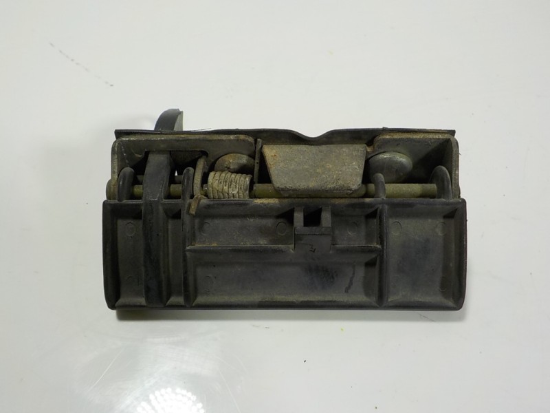 Recambio de maneta porton para ssangyong rodius 2.7 turbodiesel cat referencia OEM IAM 6617403093  