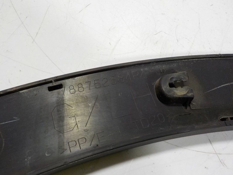 Recambio de aletin trasero izquierdo para renault kadjar 1.2 tce energy referencia OEM IAM 788752684R 788752684R 