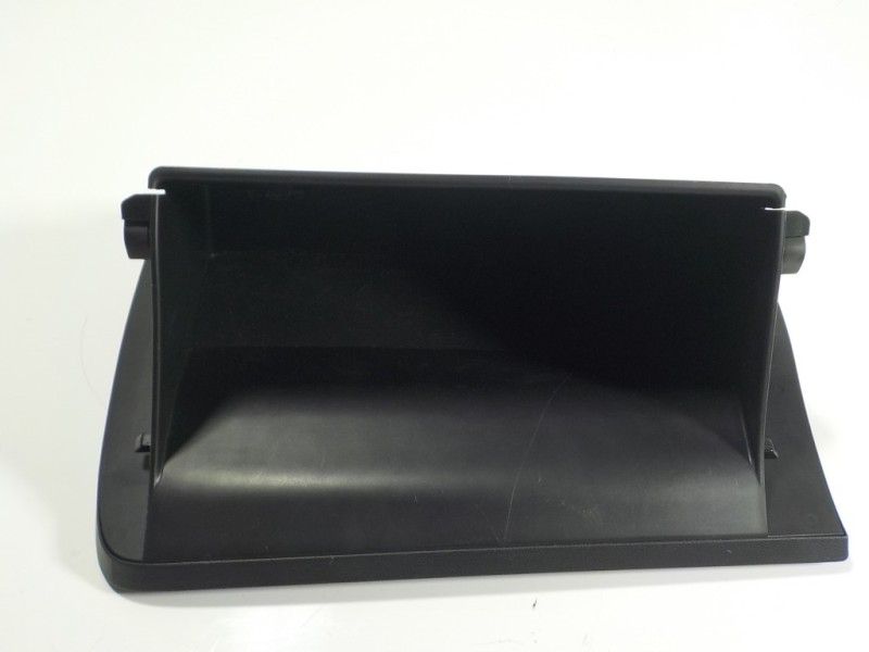 Recambio de guantera para hyundai i20 1.2 16v cat referencia OEM IAM 84510C8100TRY  