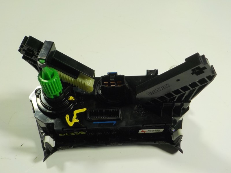 Recambio de mando calefaccion / aire acondicionado para hyundai i20 1.2 16v cat referencia OEM IAM 97250C8011SDH 97250C8110 