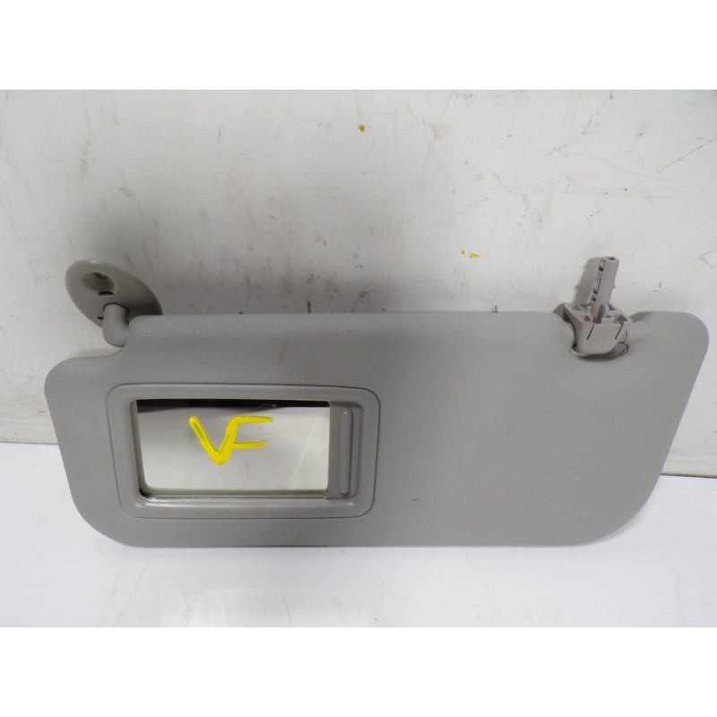 Recambio de parasol izquierdo para toyota yaris cross 1.5 vvti 16 v 55 kw referencia OEM IAM 74320K0100B0  