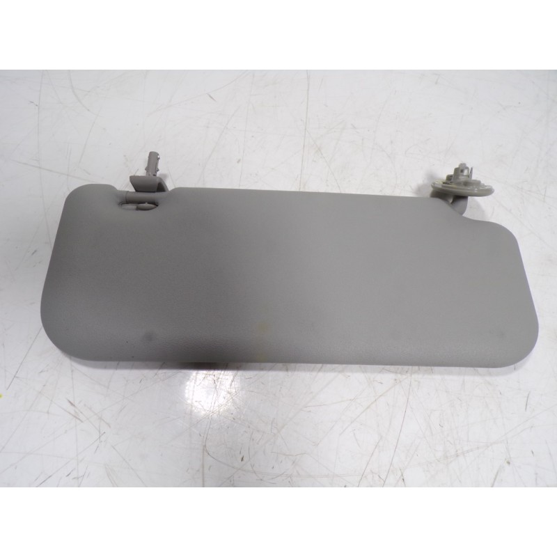 Recambio de parasol izquierdo para toyota yaris cross 1.5 vvti 16 v 55 kw referencia OEM IAM 74320K0100B0  