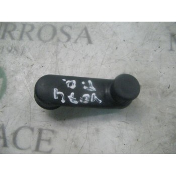 MANETA ELEVALUNAS TRASERA DERECHA 