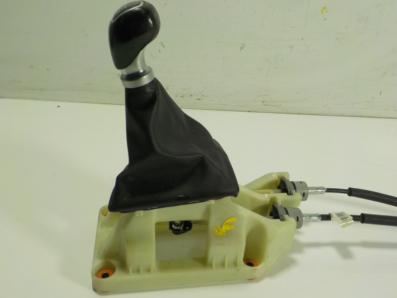 Recambio de palanca cambio para hyundai i20 1.2 16v cat referencia OEM IAM 43700C83104X  43794C8100
