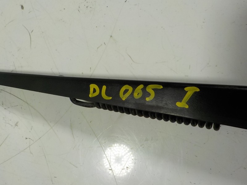 Recambio de brazo limpia delantero izquierdo para renault kadjar 1.2 tce energy referencia OEM IAM 288814EH0A  