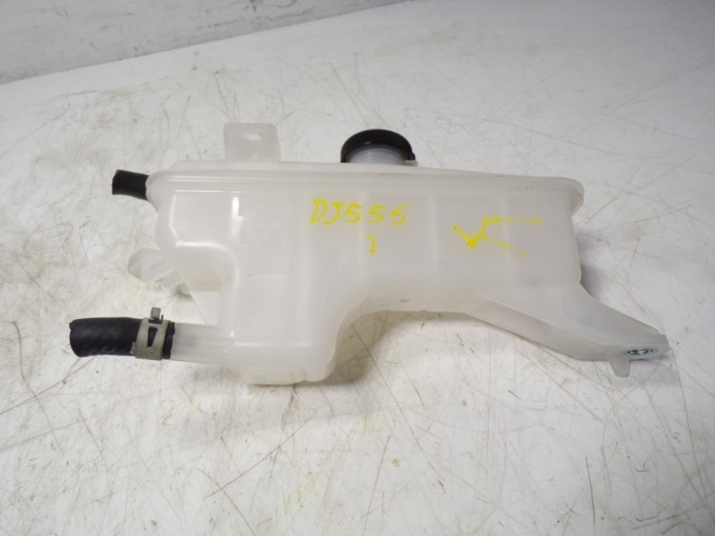 Recambio de deposito expansion para lexus nx 300h 2wd referencia OEM IAM 1647028113  