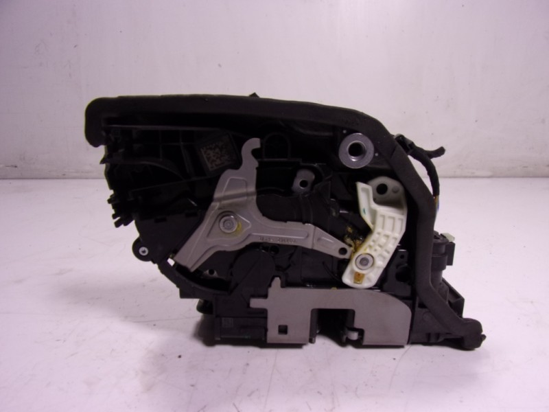 Recambio de cerradura puerta trasera derecha para bmw ix3 referencia OEM IAM 51227473148 5122736278608 