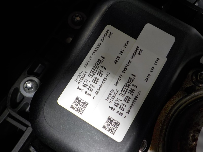 Recambio de salpicadero para seat arona 1.0 tsi referencia OEM IAM 6F1857003AF82V  6F0880204D