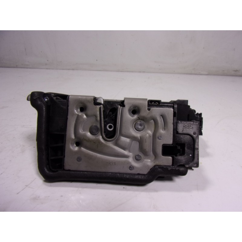 Recambio de cerradura puerta trasera izquierda para bmw ix3 referencia OEM IAM 51227473147 5122736278508 