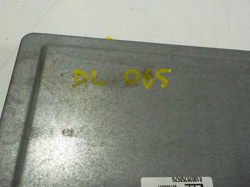 Recambio de centralita motor uce para renault kadjar 1.2 tce energy referencia OEM IAM 237108273R 237106288R 