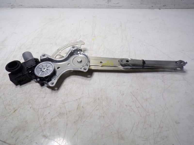 Recambio de elevalunas trasero derecho para lexus nx 300h 2wd referencia OEM IAM 6980178020 8571078021 0620205001